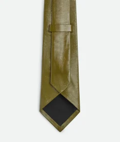 Shiny Leather Tie